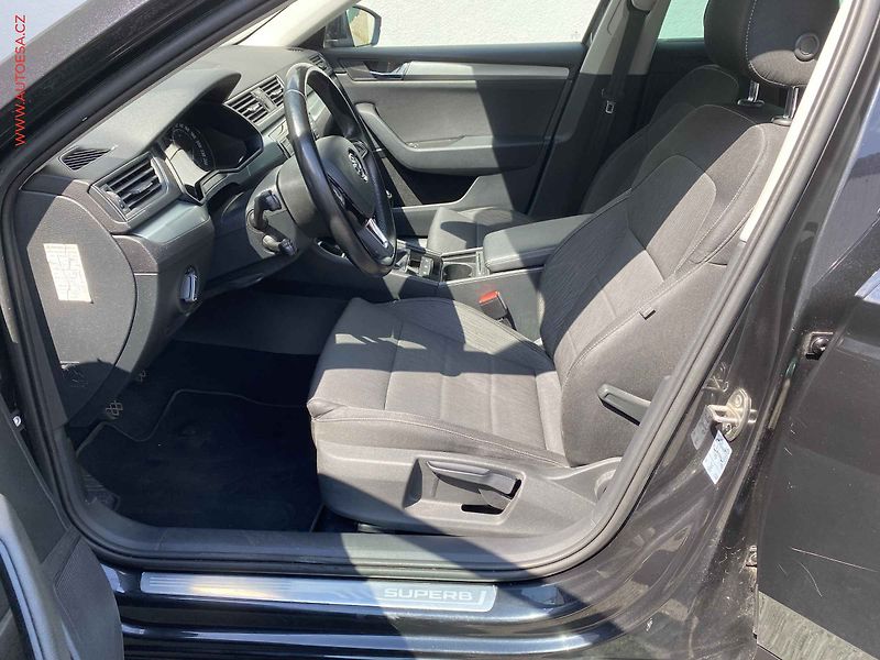 Škoda Superb (2016) 2.0 TDi - fotka 9 z 18