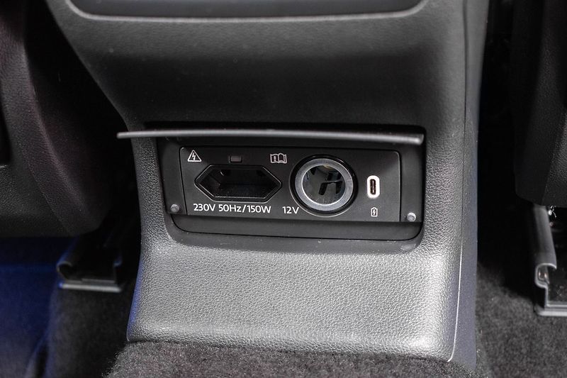 Škoda Kodiaq 2.0 TDI 4x4*SPORTLINE*TAŽNÉ*ČR - fotka 15 z 48