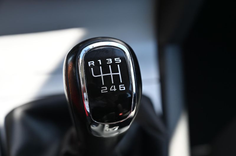 Škoda Octavia 2.0TDI 103KW 9/2012 Rezervace - fotka 16 z 43