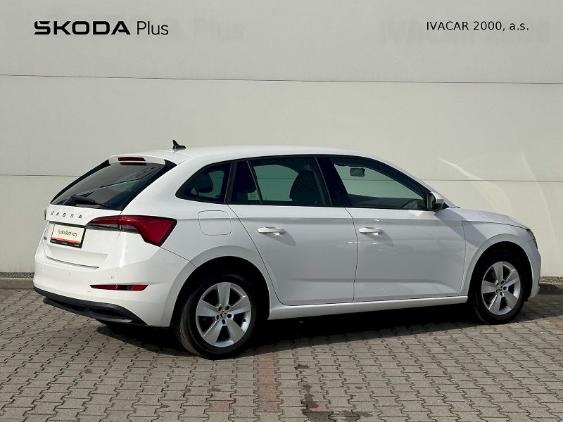 Škoda Scala (2021) 1.0 TSI 70 kW Ambition - fotka 2 z 21