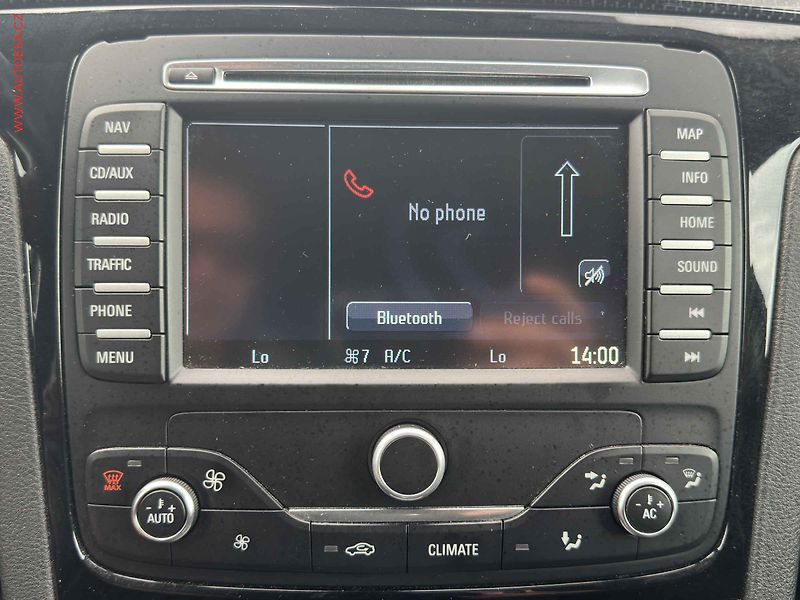 Ford S-MAX (2011) 2.2 TDCi, Navi, temp - fotka 18 z 22
