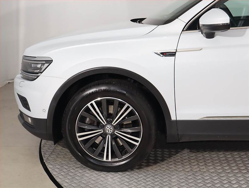 Volkswagen Tiguan Allspace (2018) 2.0 TDI - fotka 15 z 18