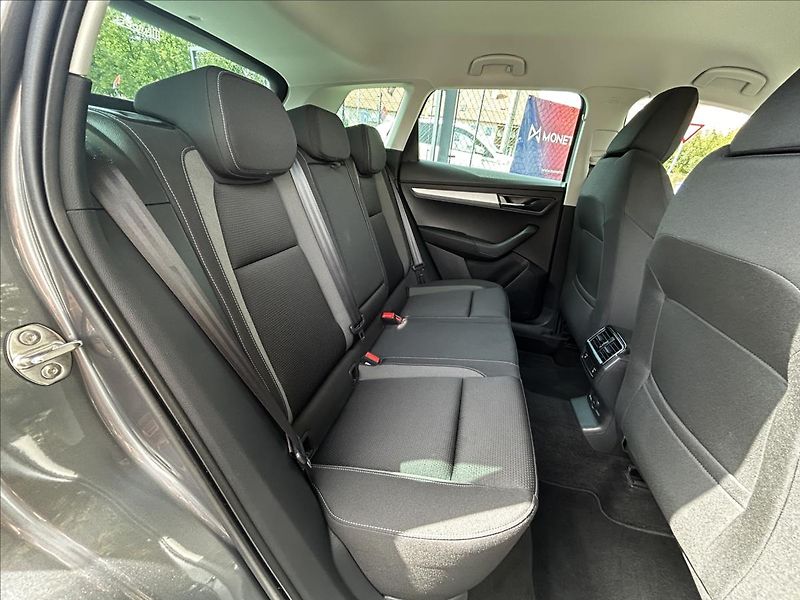 Škoda Karoq 1,0 TSi DPH  Kessy,LED,1xMajit - fotka 36 z 50