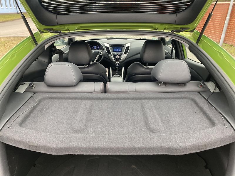 Hyundai Veloster 1.6i,PRÉMIUM, AUTOMAT,PLNÁ VÝB - fotka 39 z 47