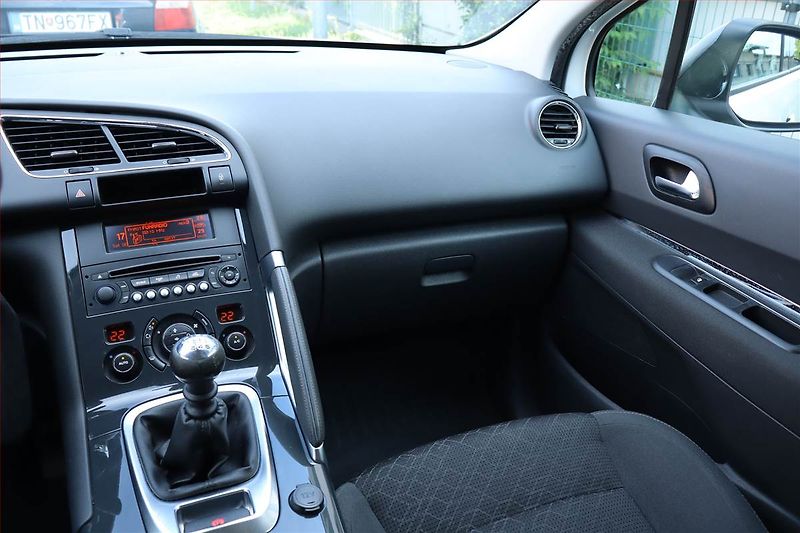 Peugeot 3008 (2014) 1.6 HDi, Serv.kniha, Tempomat - fotka 8 z 20