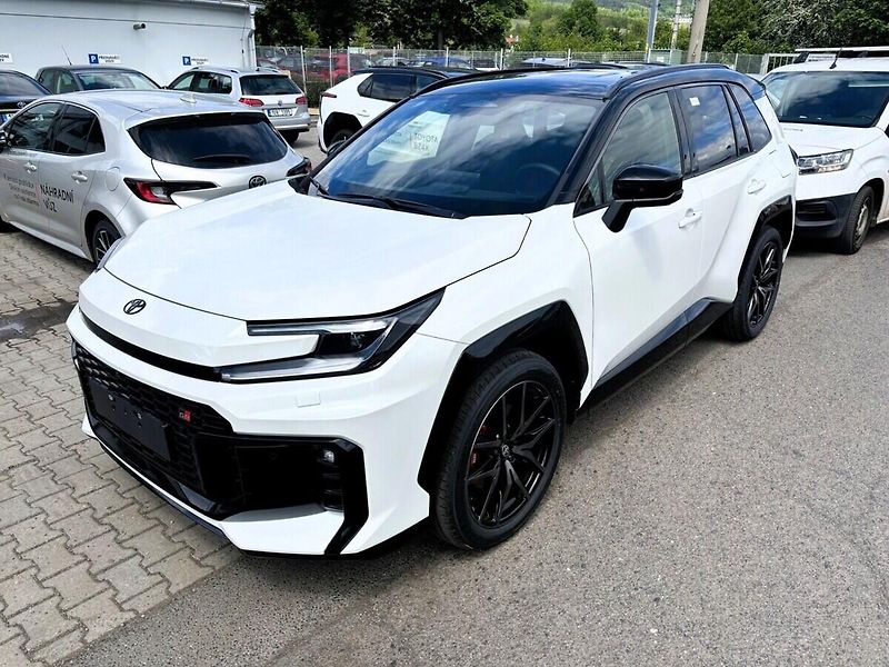 Toyota RAV4 2,5 GR SPORT AWD - fotka 3 z 10