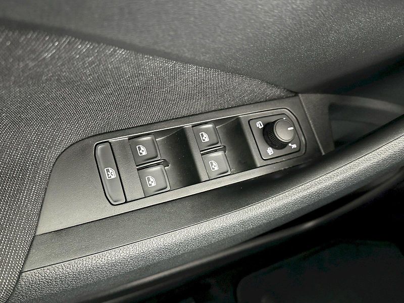 Škoda Kamiq (2025) 1.0TSI 85kW Top Selection - fotka 27 z 31