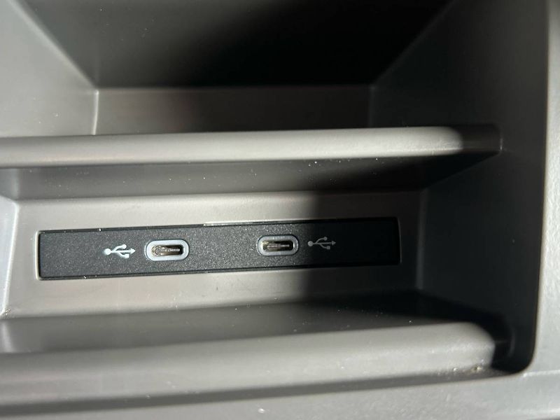 Volkswagen Crafter (2025) skříň 35 2.0 TDI 6G FWD SR - fotka 17 z 26