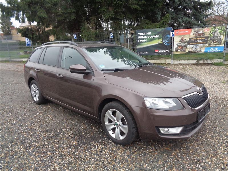 Škoda Octavia (2014) 1,4 - fotka 9 z 19