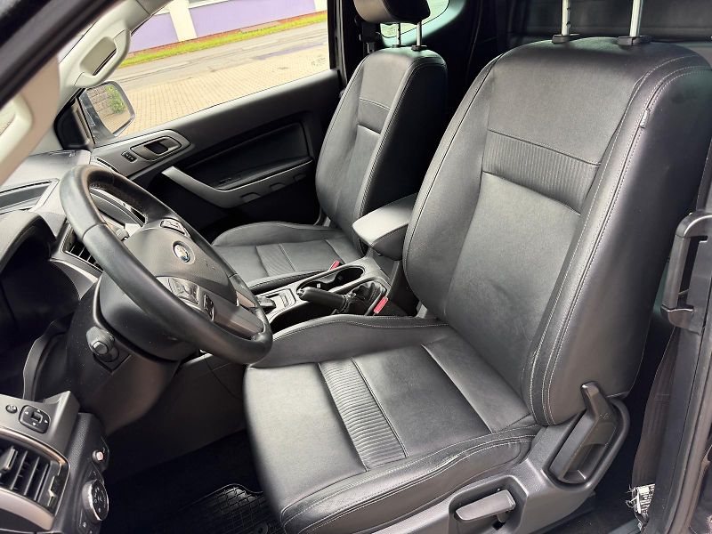 Ford Ranger 3,2 TDCi 4x4automat-kontejner - fotka 12 z 32