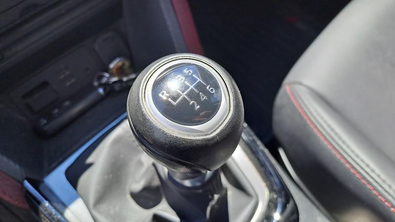 Mazda CX-3 2.0 Skyactiv NAVI - fotka 25 z 27