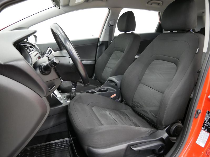 Kia Ceed - fotka 11 z 24