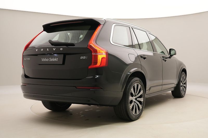 Volvo XC90 B5 AWD CORE AUT CZ 7M - fotka 14 z 63