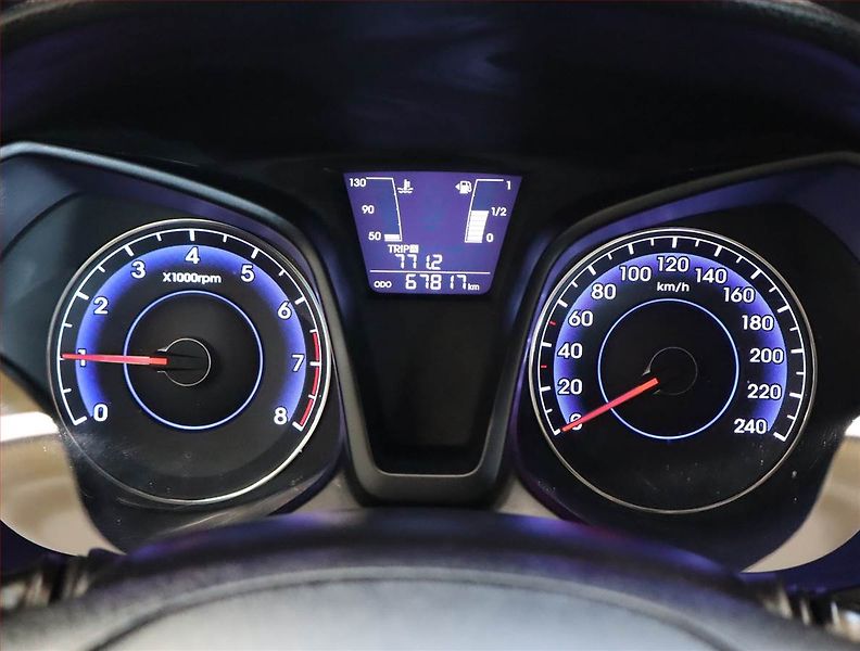 Hyundai ix20 (2017) 1.6 CVVT, ČR,1.maj - fotka 11 z 18