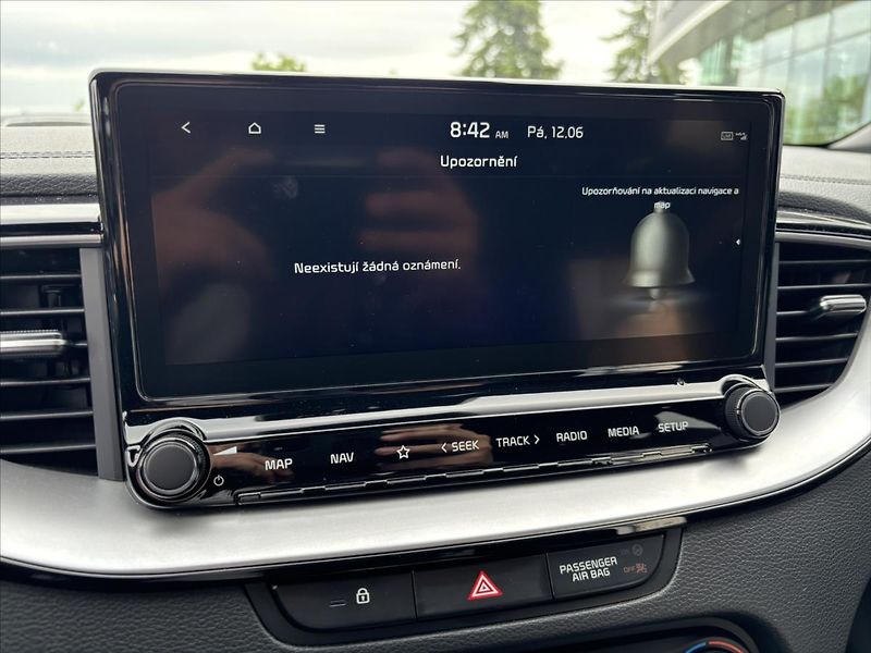 Kia XCeed 1,5 AT Black Edition ZÁRUKA - fotka 28 z 47