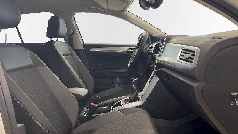 Volkswagen T-Roc (2025) Life GOAL 1.0 TSI 85kW - fotka 13 z 31