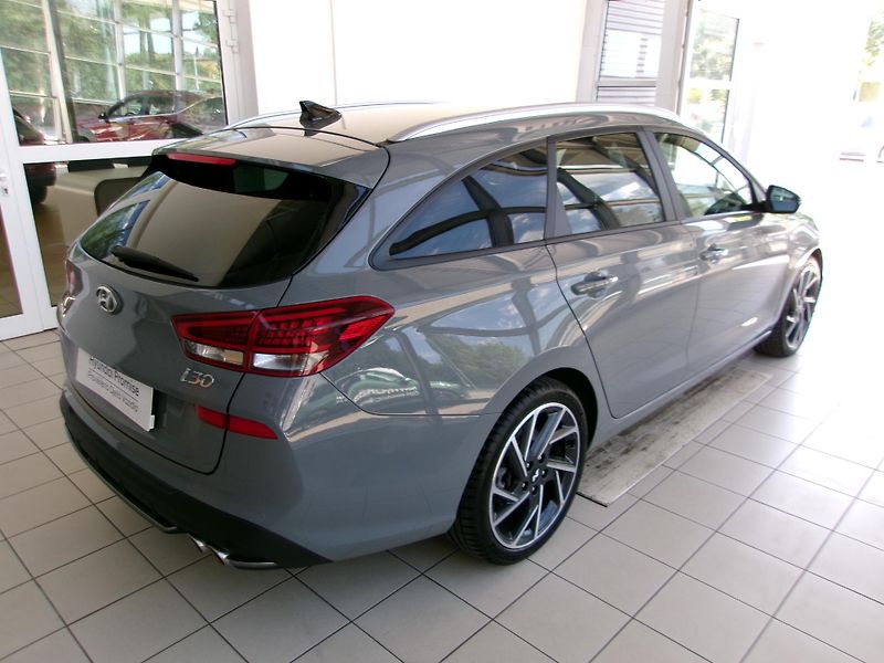 Hyundai i30 (2021) 1.5T-GDi DCT N-Line Premium - fotka 4 z 21