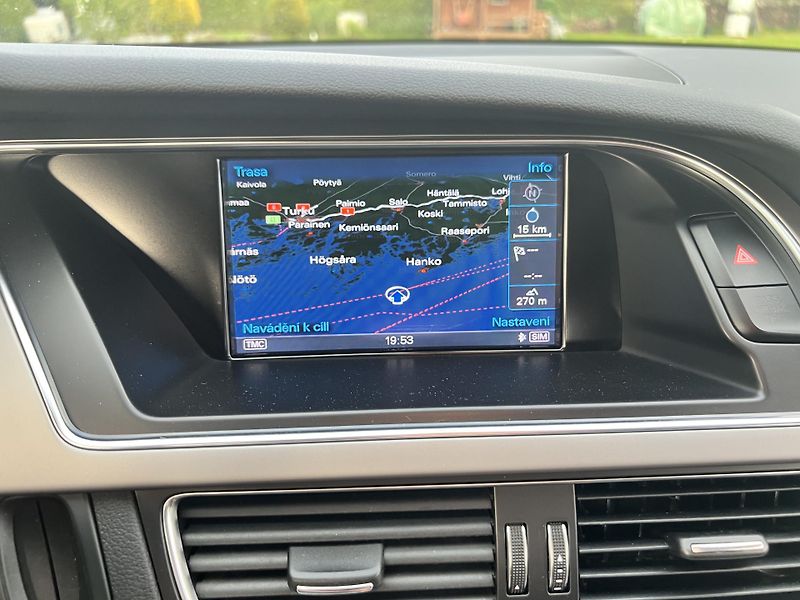 Audi A5 2.0TDI 100KW,TZ,DIGI,XENONY - fotka 38 z 49