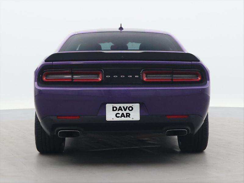 Dodge Challenger 5,7 V8 HEMI 277KW Aut.klima - fotka 6 z 31