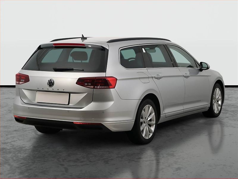 Volkswagen Passat (2019) Comfortline 2.0 TDI, Automat - fotka 5 z 13