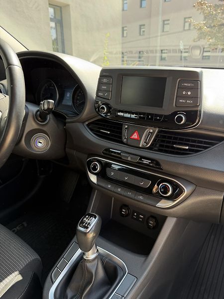 Hyundai i30 (2019) 1.6 CRDi, diesel, 85 KW, 2019 - fotka 13 z 18