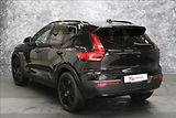 Volvo XC40 2,0 B4 Black REZERVOVÁNO - náhled 3