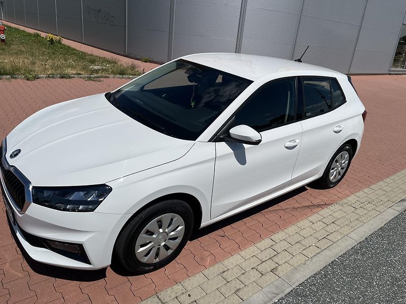 Škoda Fabia 1.0 MPi Ambition Plus 59 kW - fotka 33 z 34