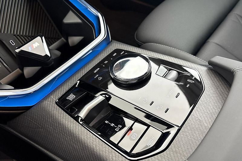 BMW X3 xDrive40d - fotka 11 z 26