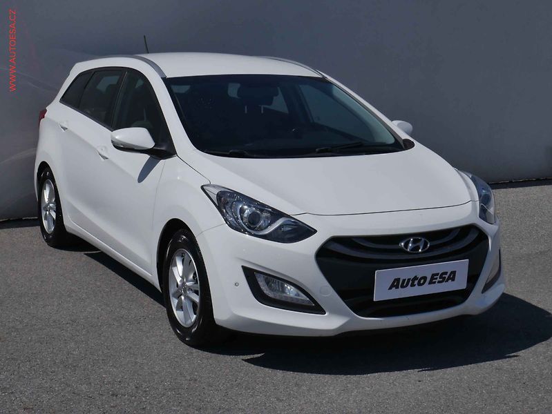 Hyundai i30 (2015) 1.6TGDi, 2.maj,ČR - fotografie inzerátu