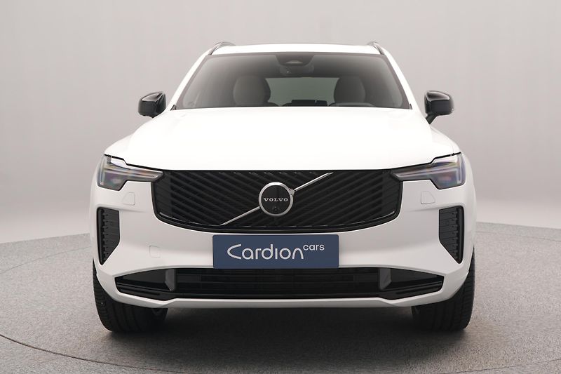 Volvo XC90 (2026) B5 AWD AUT DARK ULTRA 7 míst - fotka 16 z 26