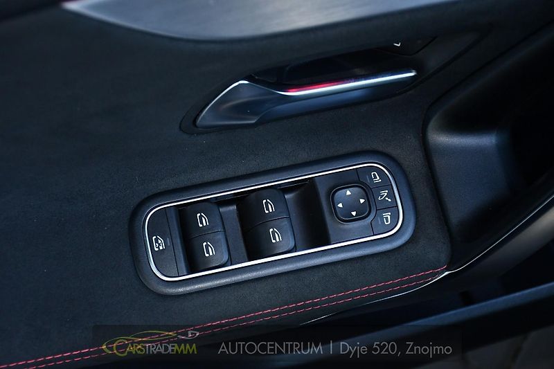 Mercedes-Benz Třídy A A 35 AMG 4MATIC AERO - fotka 26 z 55