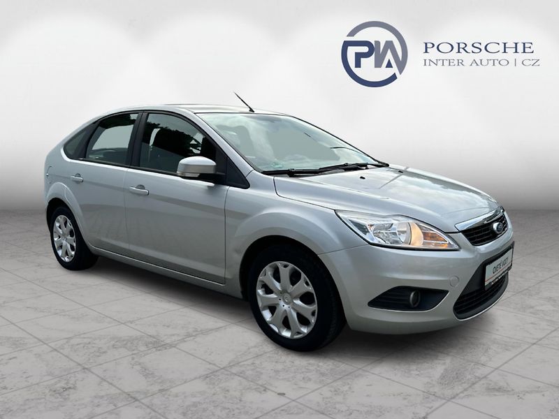 Ford Focus 1.6 i 74 KW - fotka 8 z 15