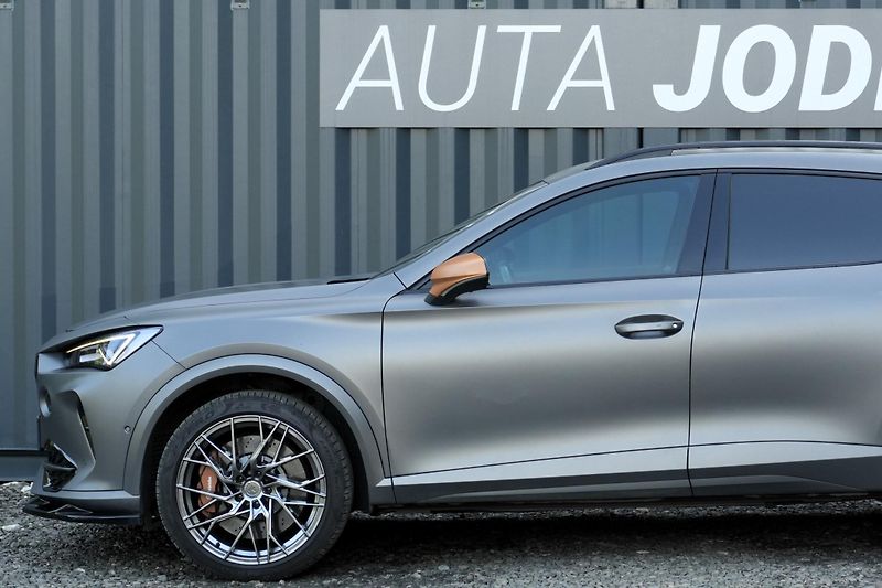 Cupra Formentor VZ 2.0 TSI, Remus, Beats, PPF - fotka 2 z 38