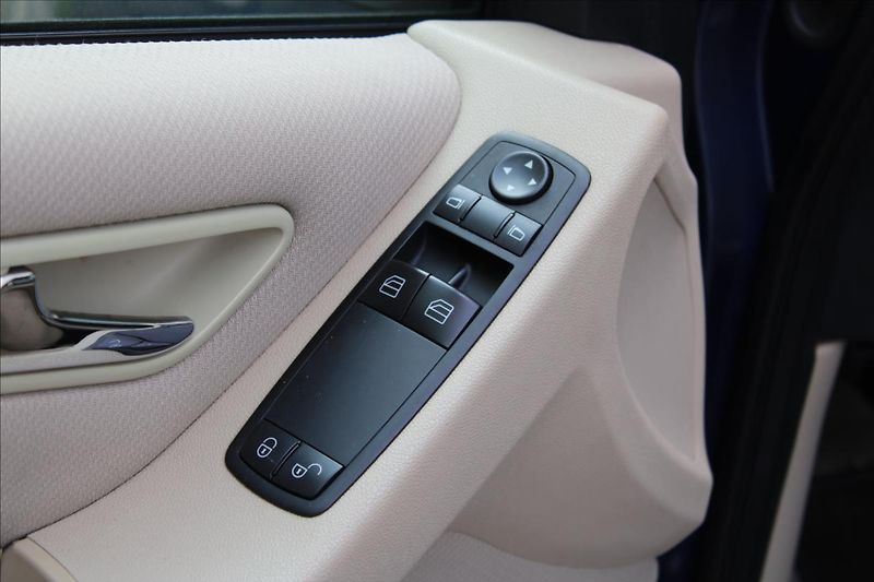 Mercedes-Benz Třídy B B 180 CDI / KLIMA / CZ - fotka 14 z 35