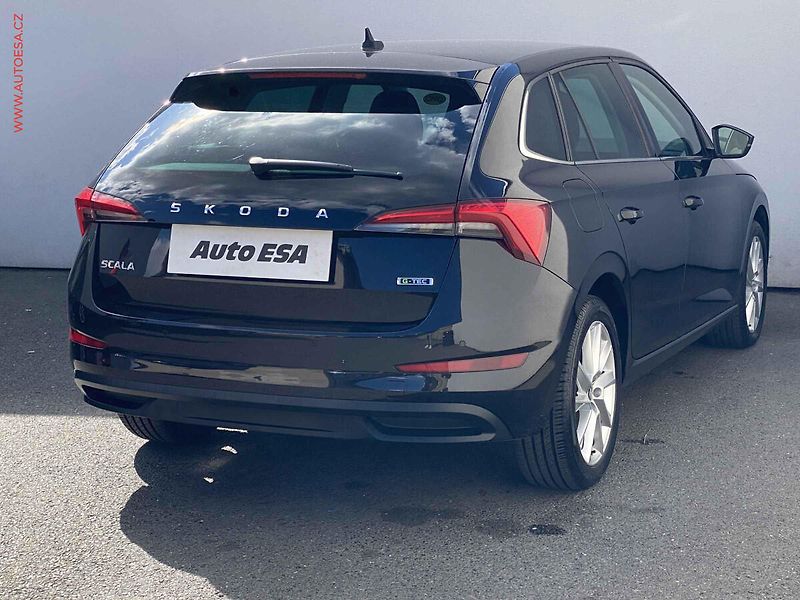 Škoda Scala (2020) 1.0 G-TEC, ČR, Style, LED - fotka 4 z 18