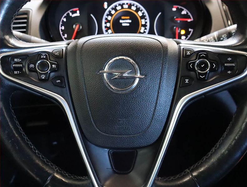 Opel Insignia (2016) Cosmo 2.0 CDTI, 4X4, Automat - fotka 20 z 22