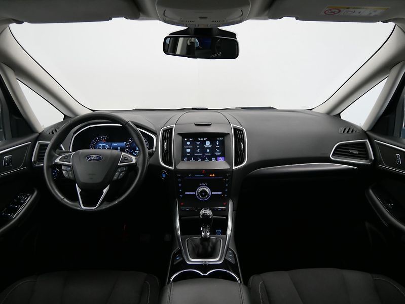 Ford S-MAX - fotka 5 z 29