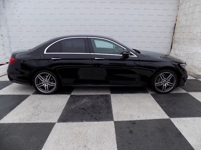 Mercedes-Benz Třídy E (2018) 350d/AMG Line/4-Matic/LED/ - fotka 6 z 45