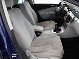 Volkswagen Passat (2009) 1.9 TDI, po STK, Tažné - náhled 7