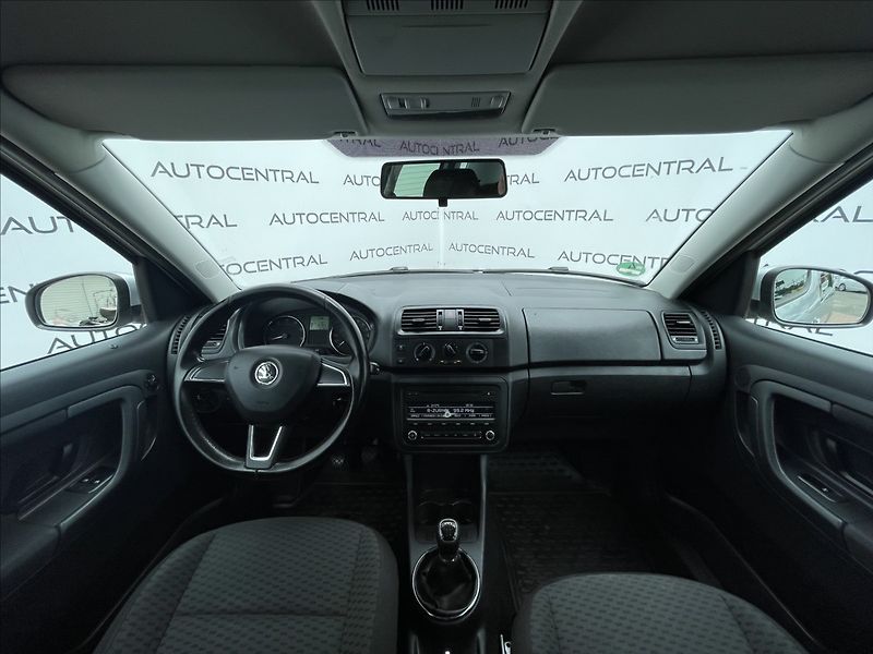 Škoda Roomster 1,2 TSi,63kW,STK 6/27 - fotka 16 z 21