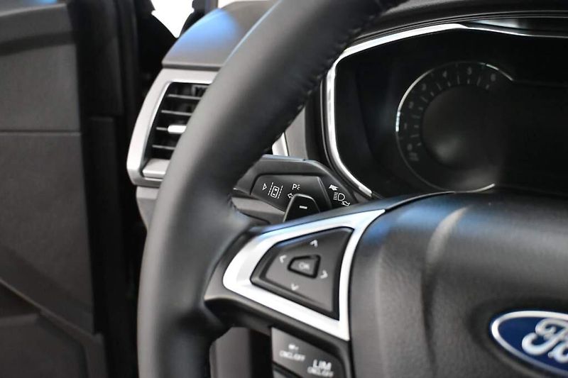 Ford Mondeo (2022) 2.0 LED SONY ACC Tažné Kamera - fotka 14 z 39