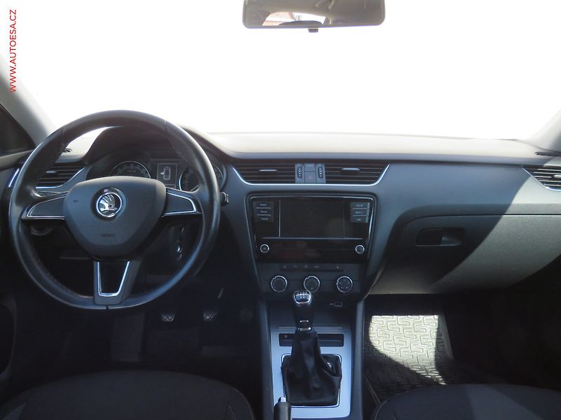 Škoda Octavia (2018) 1.6 TDi, ČR, Ambition - fotka 8 z 19