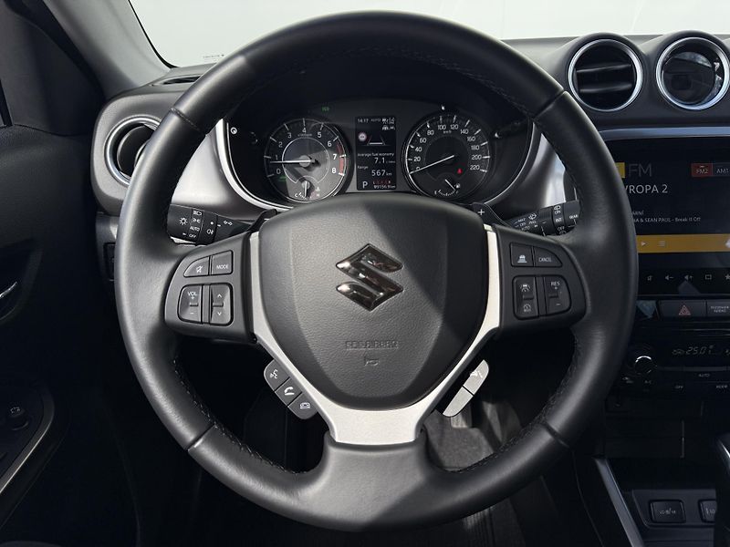 Suzuki Vitara 1.5 HYBRID 4x4 AT Premium - fotka 16 z 21