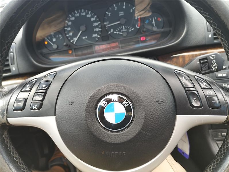 BMW Řada 3 320i 105KW KABRIO   2,0 - fotka 11 z 18