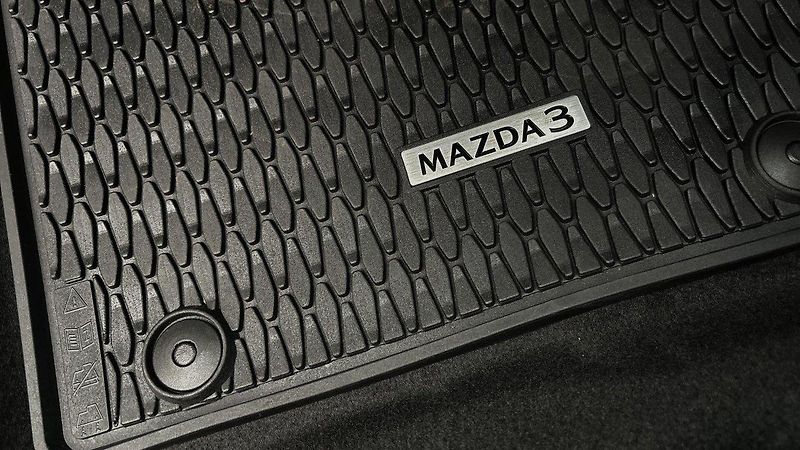 Mazda 3 (2025) G140 2.5 Centre-Line MT - fotka 15 z 18