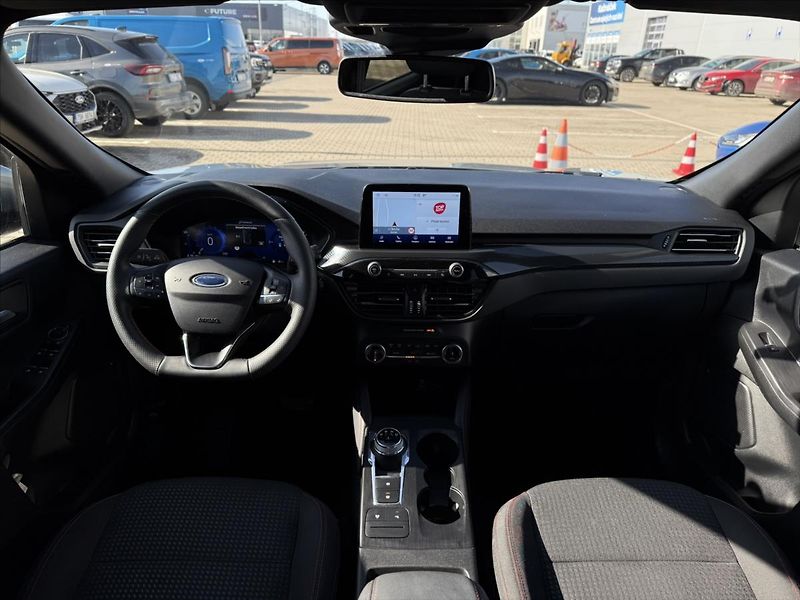 Ford Kuga 2,5 HEV 140kW ST-Line - fotka 16 z 25