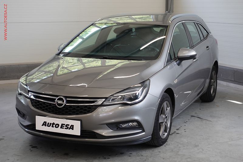Opel Astra (2017) 1.4T, 2.maj,ČR, AC, tempo - fotka 3 z 22