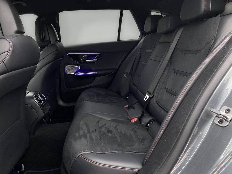 Mercedes-Benz Třídy C (2024) AMG 43 4MATIC kombi - fotka 25 z 28