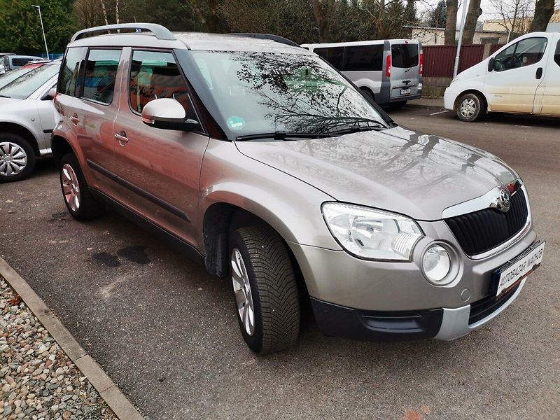 Škoda Yeti (2012) 1.2TSi 77kw Active PDC Tažné - fotka 6 z 27