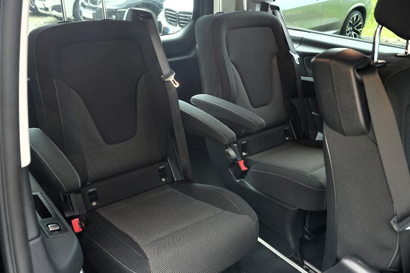 Mercedes-Benz Třídy V V250d 4Matic, 7míst, Webasto - fotka 31 z 33